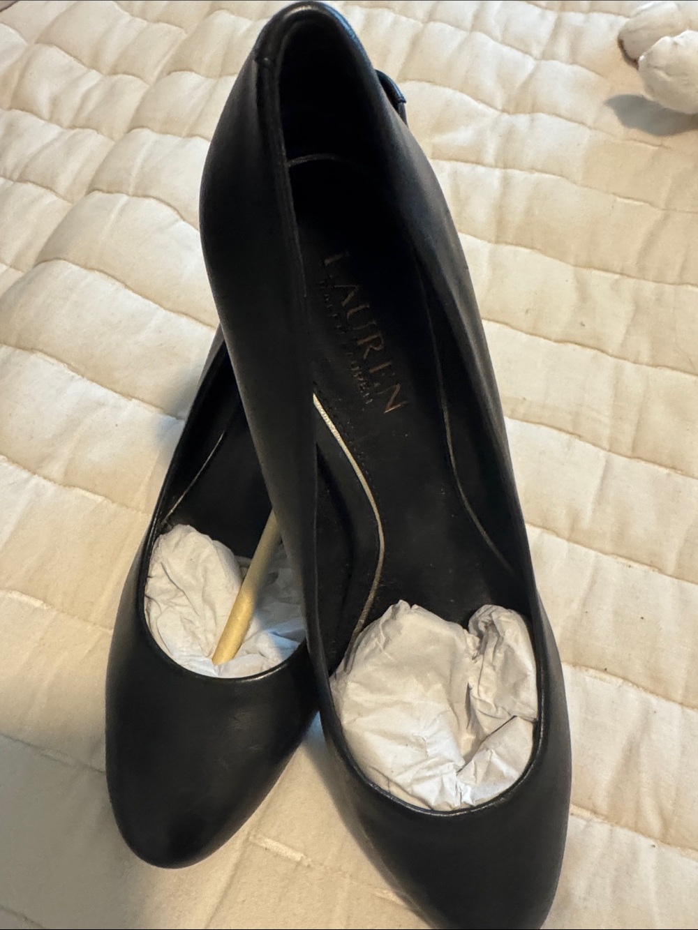 Lauren Ralph Lauren Black Leather Round-Toe Pumps